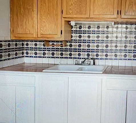 5th image of 2514 Valencia Dr NE