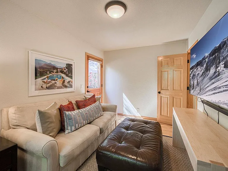 10559 Sara Bear Ln — Photo 24