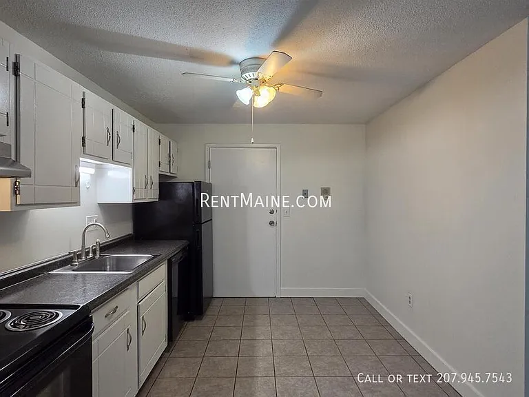 10 Tall Pines Dr #7 — Photo 3