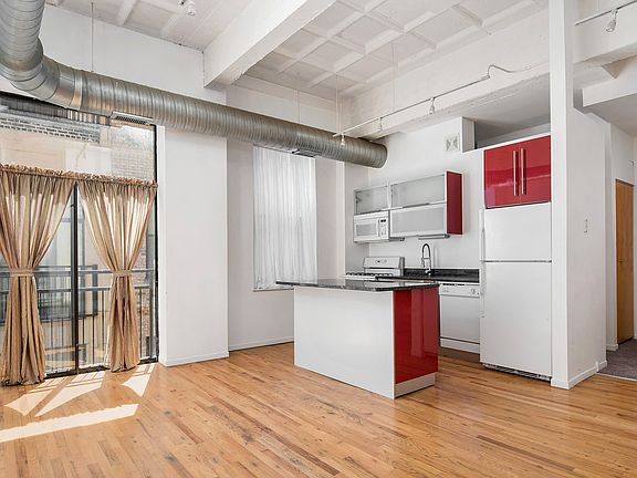 4th image of 1307 S Wabash Ave APT 608