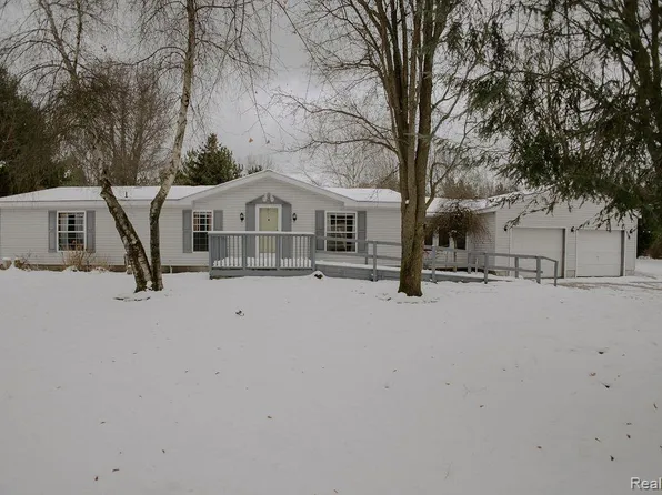 4650 Simonelli Rd, Whitehall, MI 49461