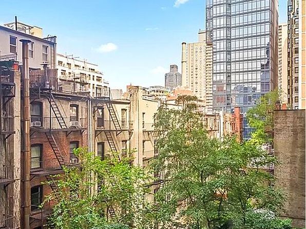 315 E 72nd St APT 3A