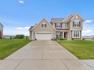 604 Westlawn Ave, Village of mukwonago, WI 53149