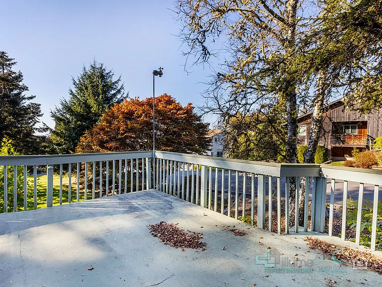 242 Hemlock St — Photo 20