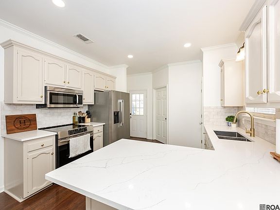 5th image of 30935 Meadow Wood Blvd