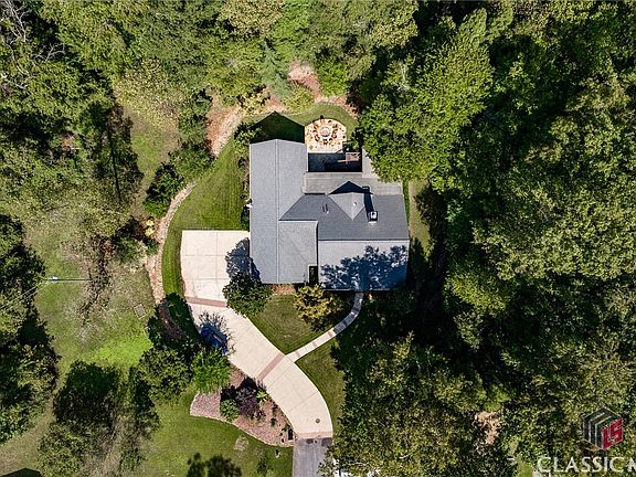 5th image of 2275 Honeysuckle Lane