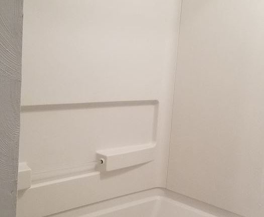 2nd image of 414 London St APT 2
