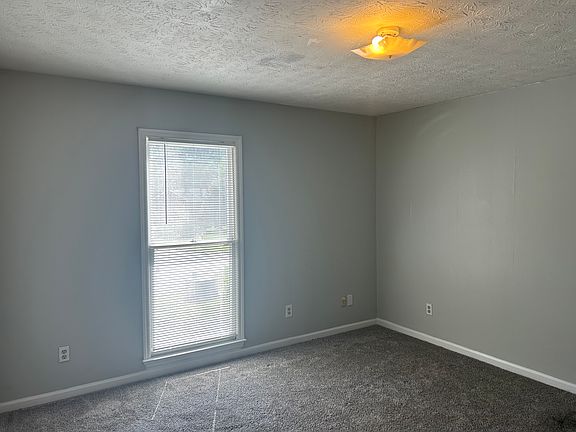 4th image of 5 Trestlewood Ct APT 3