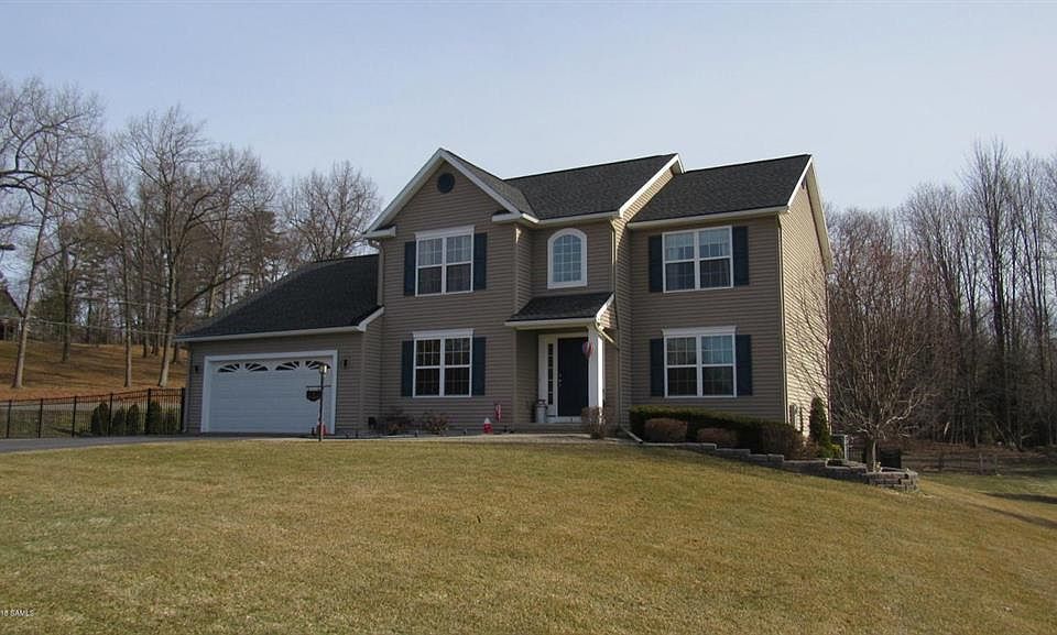 1st image of 3 Berry Patch Dr