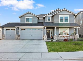 6407 Cottonwood Loop, Yakima, WA