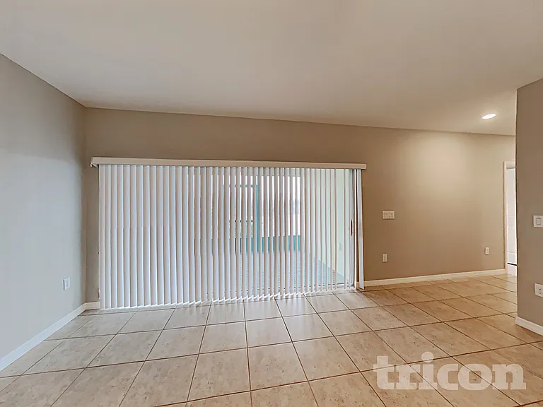417 Kestrel Dr — Photo 2