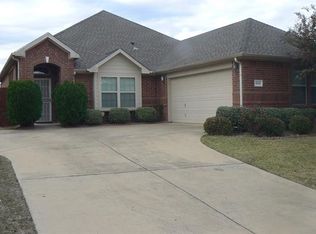 1619 Northview Dr, Grand Prairie, TX 75051