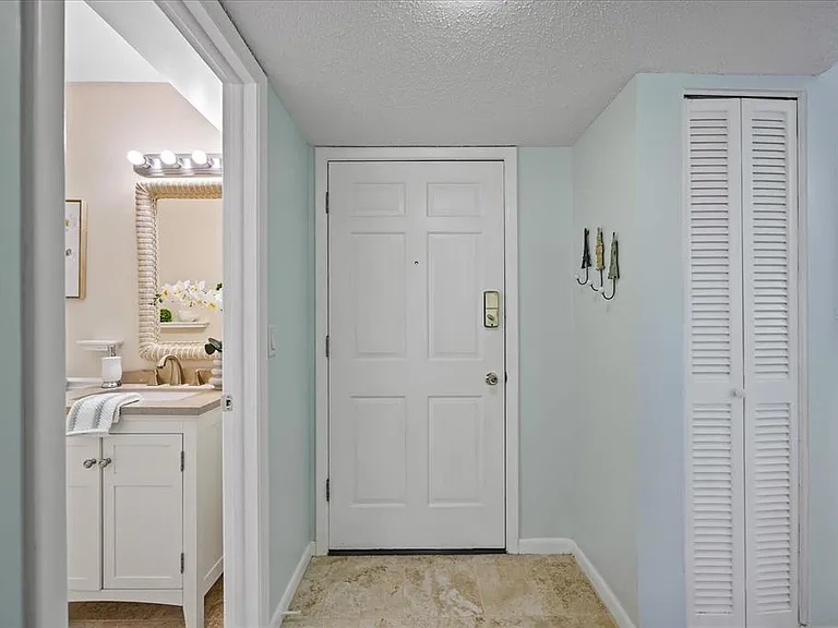10280 Imperial Point Dr W #21 — Photo 4