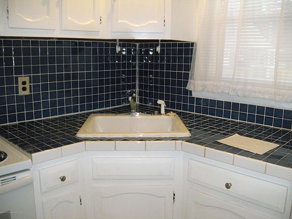 4th image of 118 Hudson Parkway #D