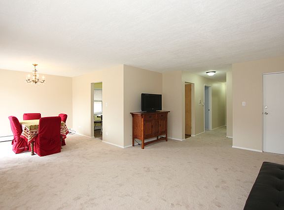2nd image of 403 N Marion St APT 2B