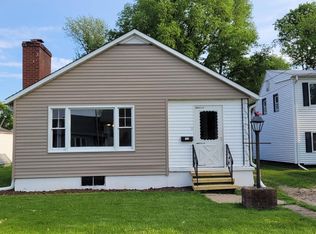 409 Thompson St, Ottawa, IL 61350