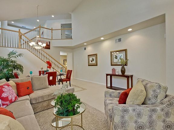 4th image of 5862 Pala Mesa Dr