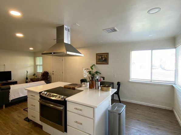 310 N Hosick