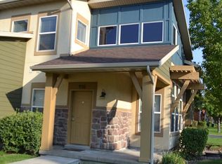 936 W Spring Creek Ln, Farmington, UT 84025
