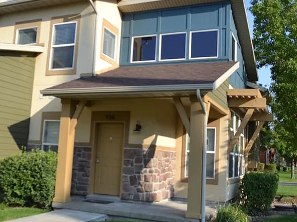 936 W Spring Creek Ln, Farmington, UT 84025