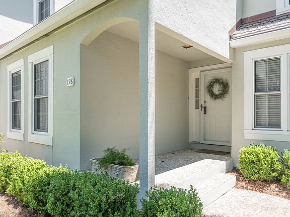 3rd image of 70 Shipyard Dr APT 198