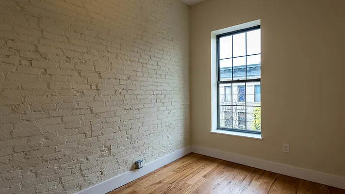 Rented by Nooklyn NYC LLC | media 35