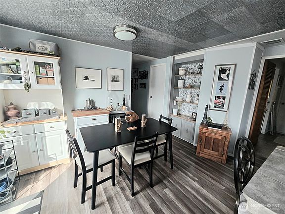 4th image of 1114 29th St Place NW #29