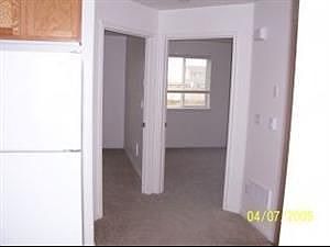 5th image of 901 Everett Pl APT 1