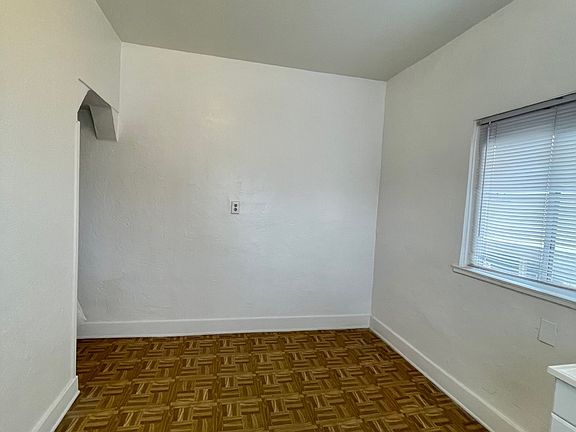 3rd image of 2720 E 4th St #K