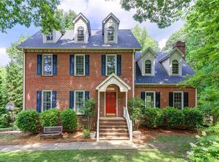 4601 Hartsford Dr, Greensboro, NC 27406