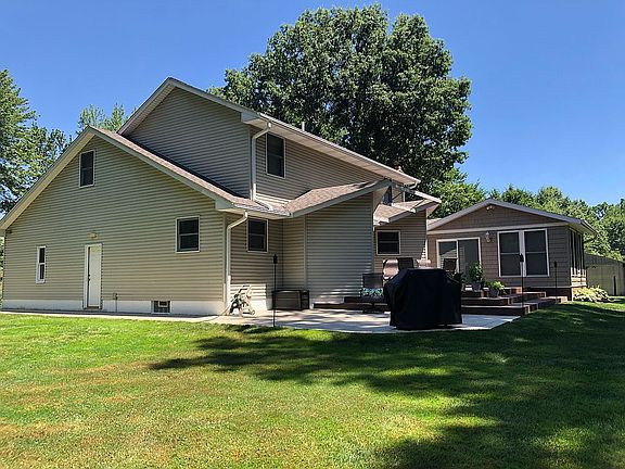 5th image of 9468 Root Rd