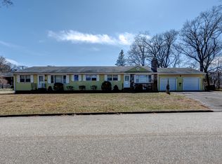 207 Glenwood St, Manchester, CT 06040