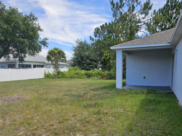 37 Laramie Dr, Palm Coast, FL 32137