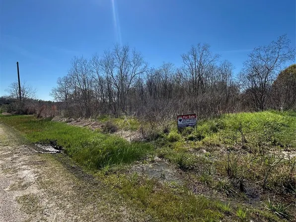 0 Bayshore Dr W, Anahuac, TX 77514