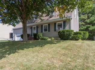 33 Phipps Rd, Portland, ME 04102