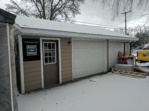 5th image of 617 Saint Bernard St