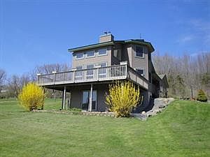 2nd image of 122 Ark Ln