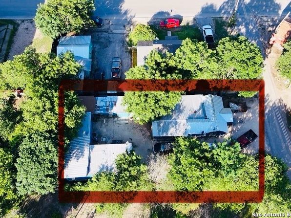 130 E 2ND ALLEY, Uvalde, TX 78801