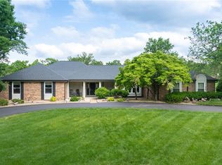 216 Whiting Ln, Chesterfield, MO 63005