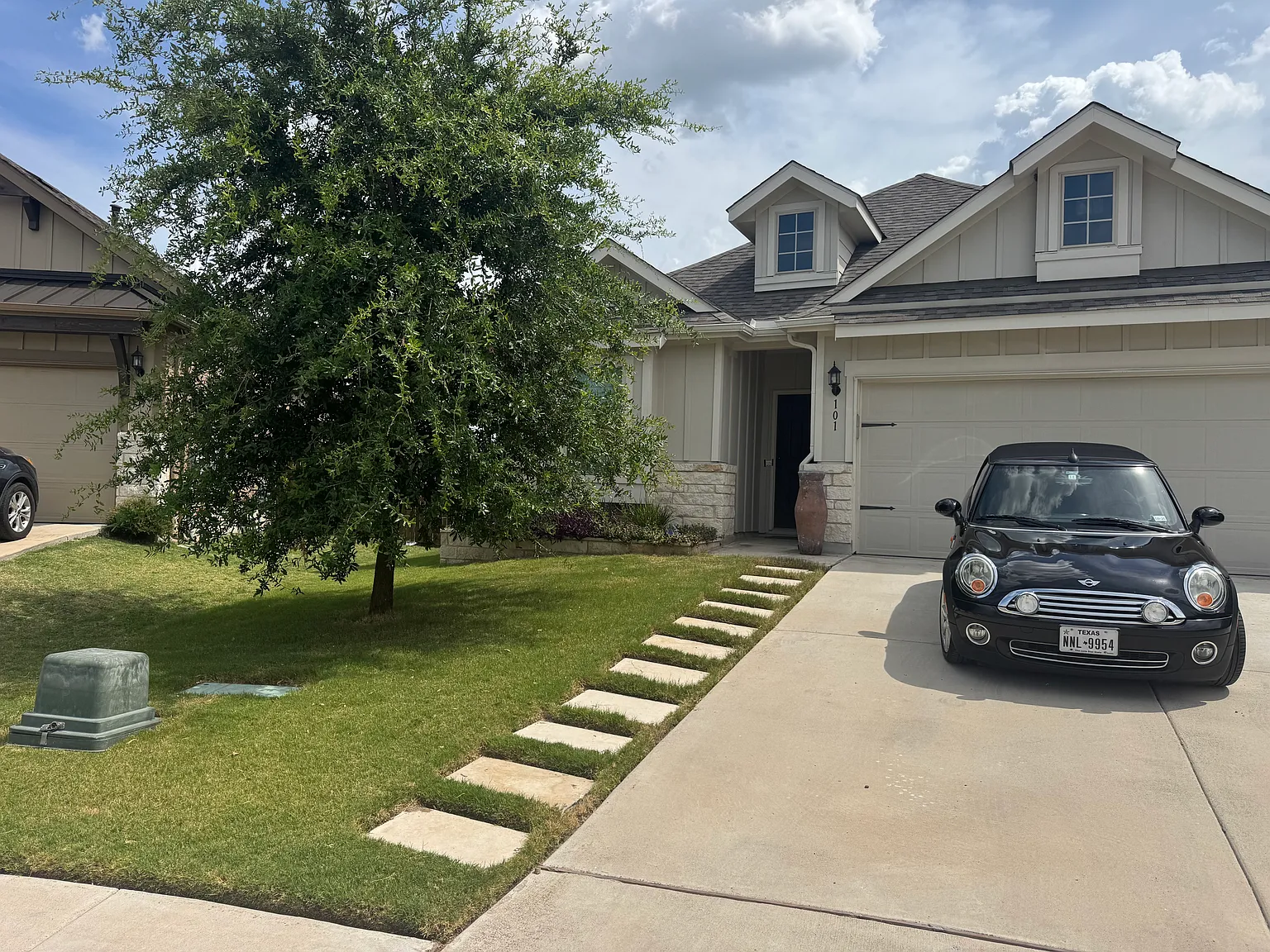 3 bed, 1850 sqft, $1,200 — Photo 2