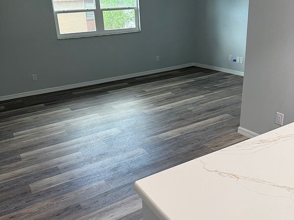 5th image of 439 76th Ave N