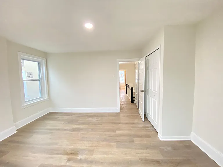 117 Wayne Ave — Photo 10