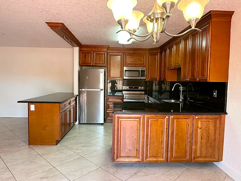 416 Arabian Rd — Photo 8