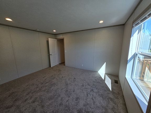 5th image of 28517 S Maple St #48
