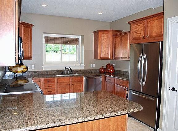 Granite & stainless kitchen