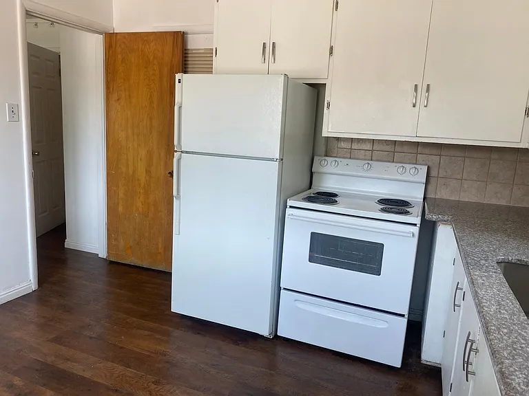2530 S 700 E — Photo 2