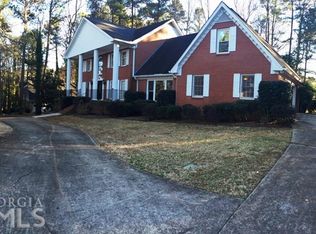 5740 Wyndemere Ln, Stone Mountain, GA 30087