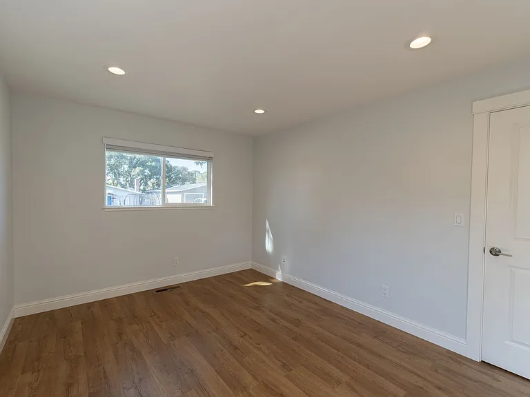 1313 Lawton Ave #A — Photo 19