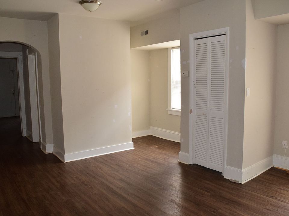 1st image of 2420 Barton Ave
