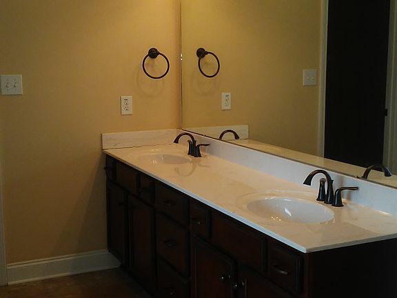 5th image of 116 Saddle Brook Dr